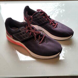 Nike Women's Air Max Bella TR 4 Size 11.5